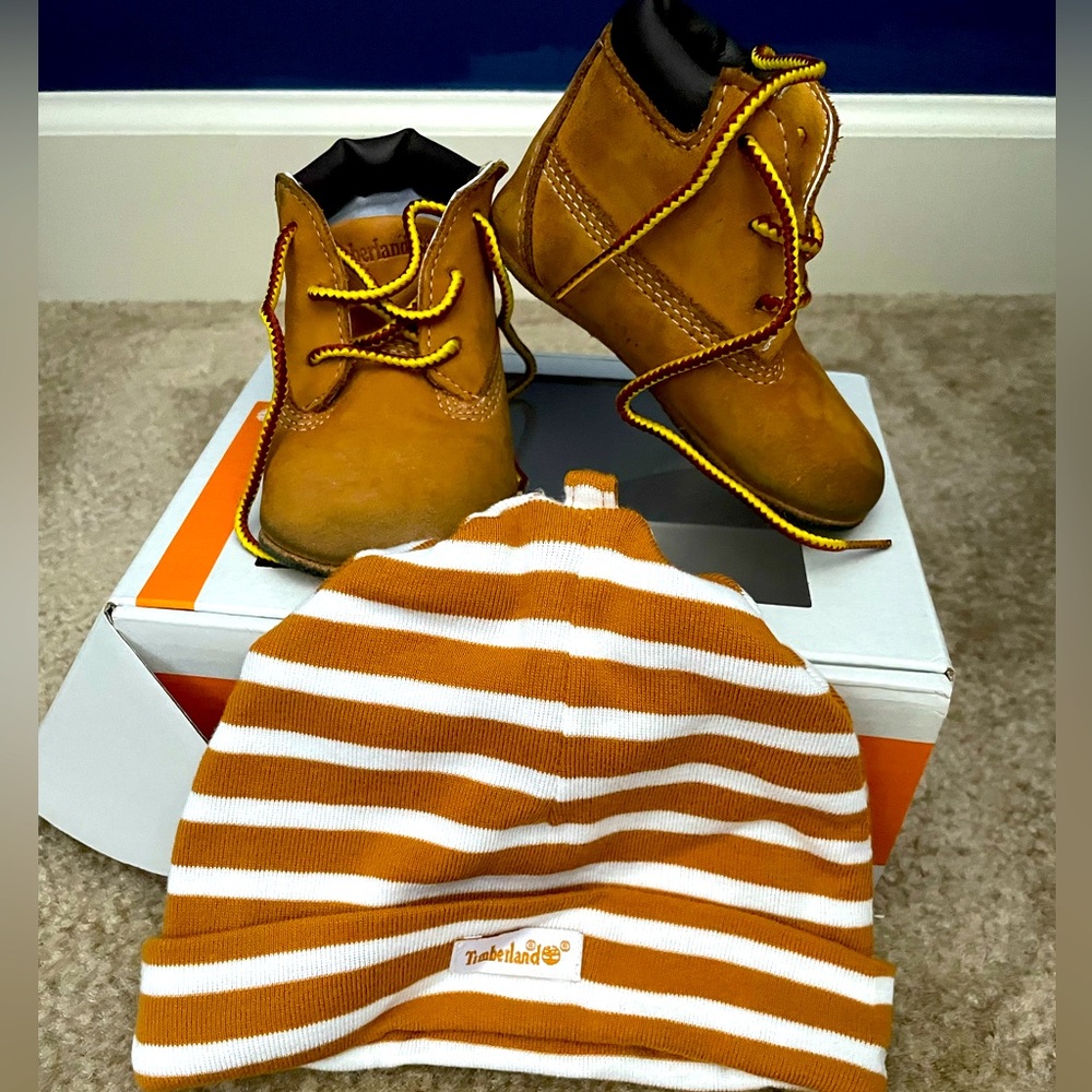 Crib Timberlands with skull hat